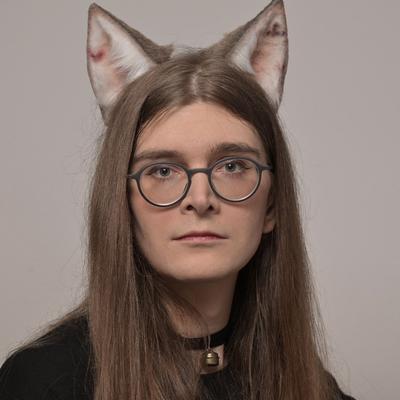 Omenankukka Aadaliina :blobCat_holding_flower:'s avatar